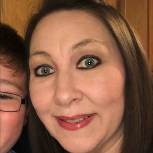 Meet your Posher, Annette